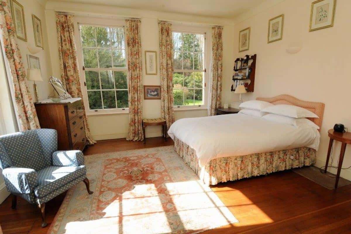 The Corner Room Luxury En Suite Bedroom With River View Warwick Hall Carlisle 0